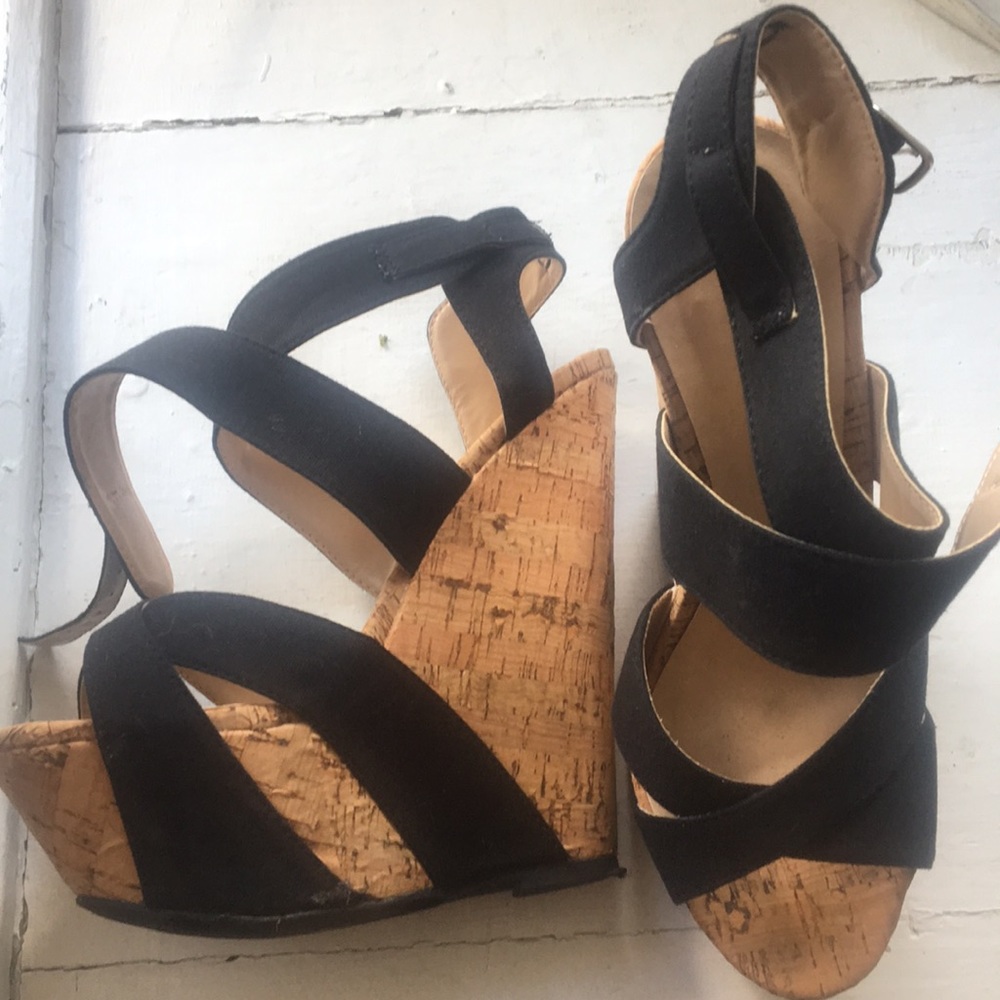 Black and Tan wedges